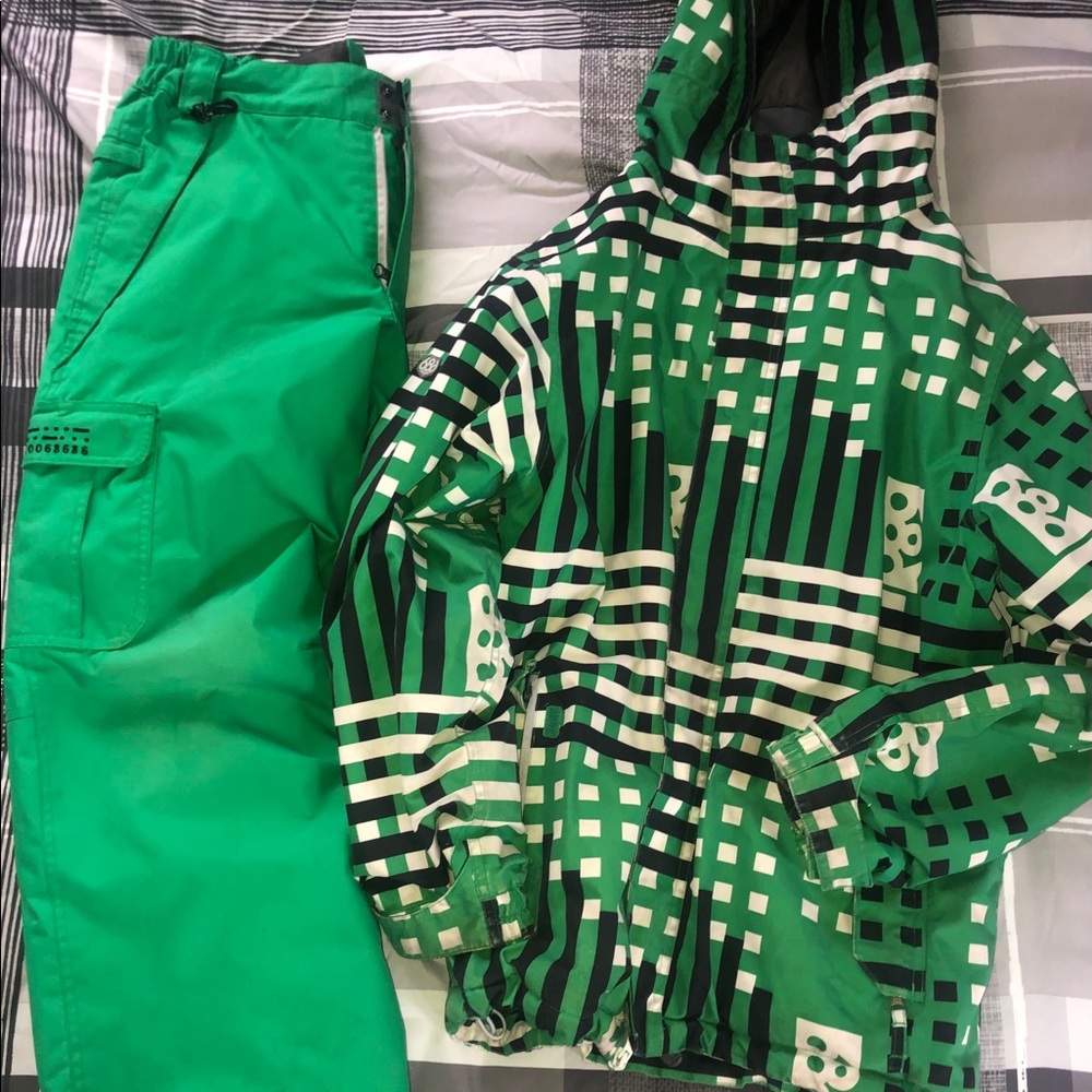 686 snow apparel winter coat & snowpants size XL